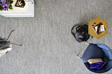 Ladda upp bild till gallerivisning, Kasthall - Goose Eye Icon Ullmatta