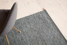 Ladda upp bild till gallerivisning, Kasthall - Goose Eye Icon Ullmatta