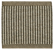 Ladda upp bild till gallerivisning, Kasthall - Stripe Icon Ullmatta