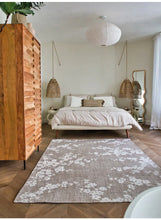 Ladda upp bild till gallerivisning, Louis de Poortere - Sakura Collection