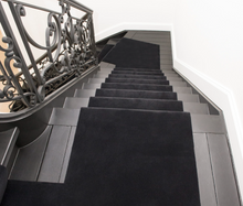 Ladda upp bild till gallerivisning, Svängd Trappmatta Med Fästen & Stänger