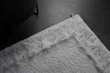 Ladda upp bild till gallerivisning, Kasthall - Feather Ullmatta
