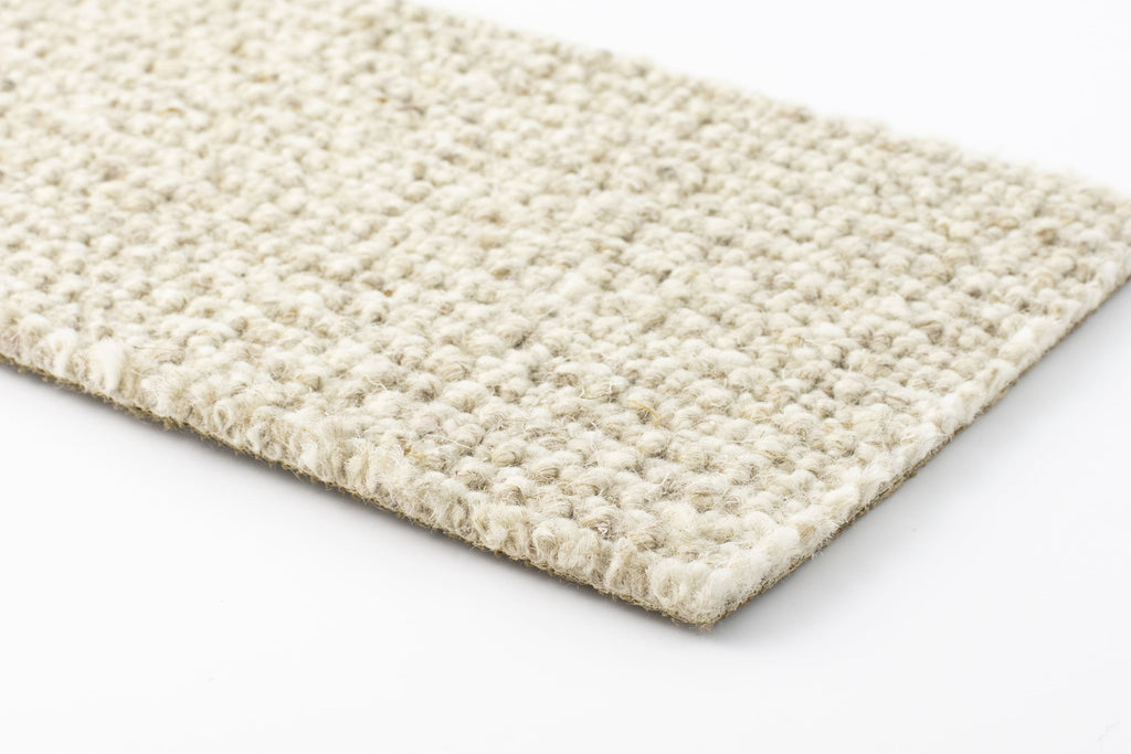 ljusbeige-402mattbestalldamattanHamiltonkjellbergs