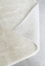 Ladda upp bild till gallerivisning, LAYERED ARTISAN ULLMATTA BONE WHITE
