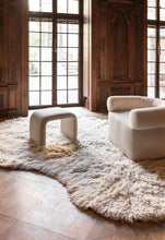 Ladda upp bild till gallerivisning, LAYERED RESIDUE SHAGGY ULLMATTA BONE WHITE
